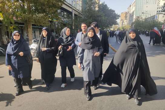 حضور معاون آموزشی، پرورشی و تربیت بدنی سازمان آموزش و پرورش استثنایی کشور در راهپیمایی 13 آبان