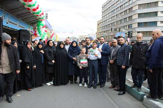 گزارش تصویری/ برپایی غرفه سازمان آموزش‌وپرورش استثنایی در راهپیمایی ۲۲ بهمن